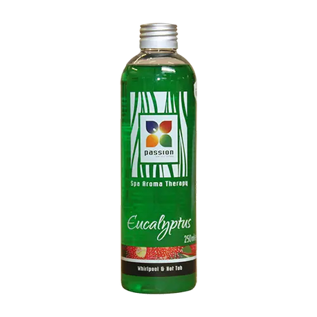 Fles groene eucalyptus aroma olie voor jacuzzi kopen, ideaal voor zwemspa en swimspa buitengebruik.